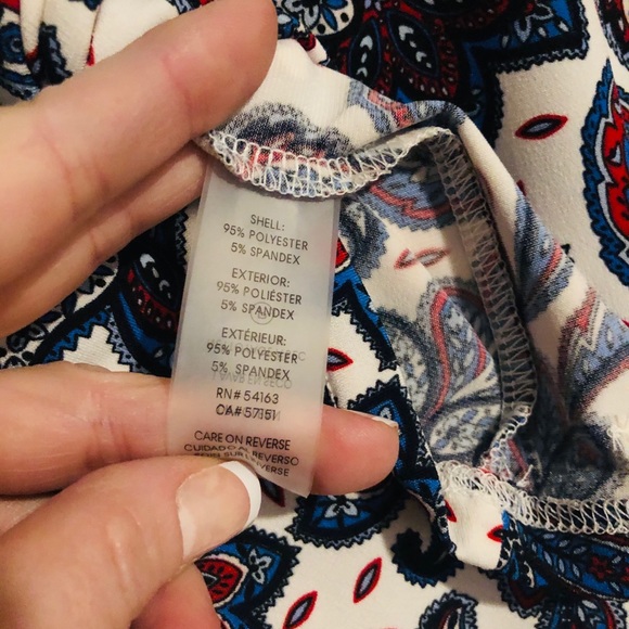 🪢 Tommy Hilfiger Flutter Top 🪢 - Picture 6 of 6